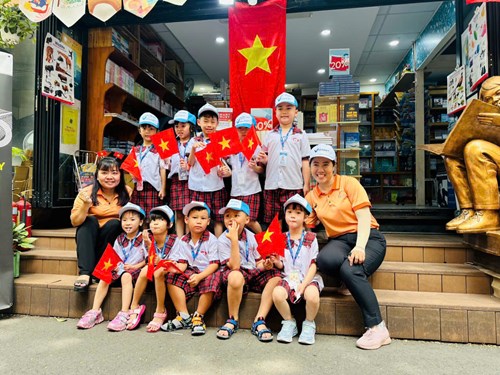 Hòa chung không khí cả nước chào mừng Ngày Sách và Văn hóa đọc Việt Nam
