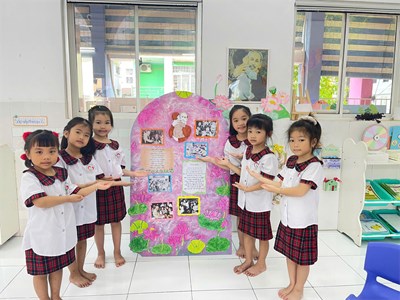 Báo tường tặng Bác - Tấm lòng nhỏ, tình yêu lớn