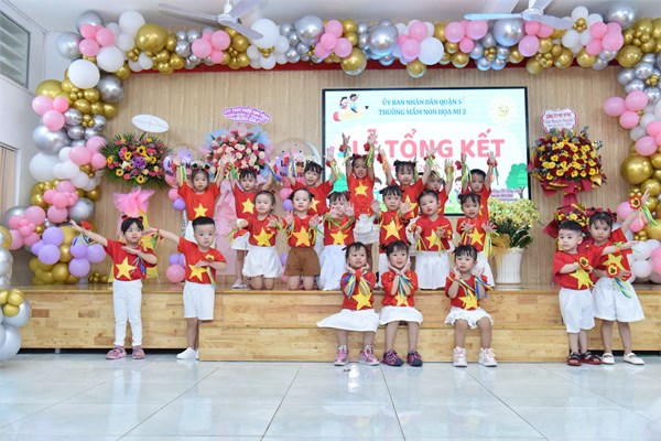 Cùng nhìn lại những tiết mục văn nghệ đặc sắc của các bé