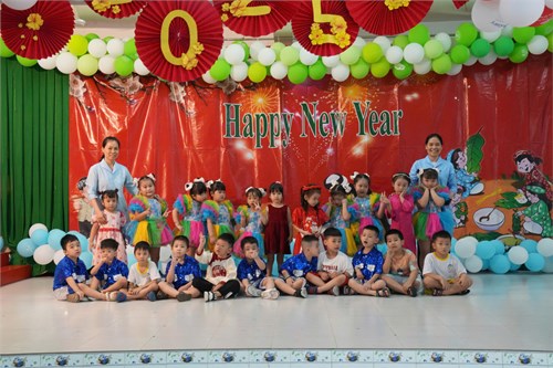 Vui đón xuân  về cùng chồi 1