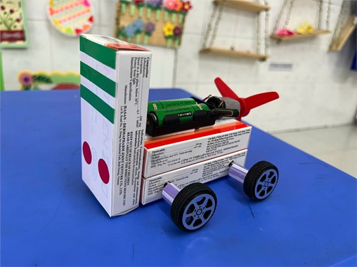 Hướng dẫn làm xe từ hộp giấy
