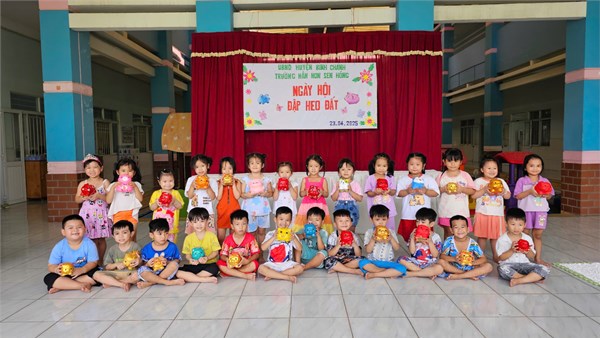 Ngày hội  Nuôi Heo Đất 