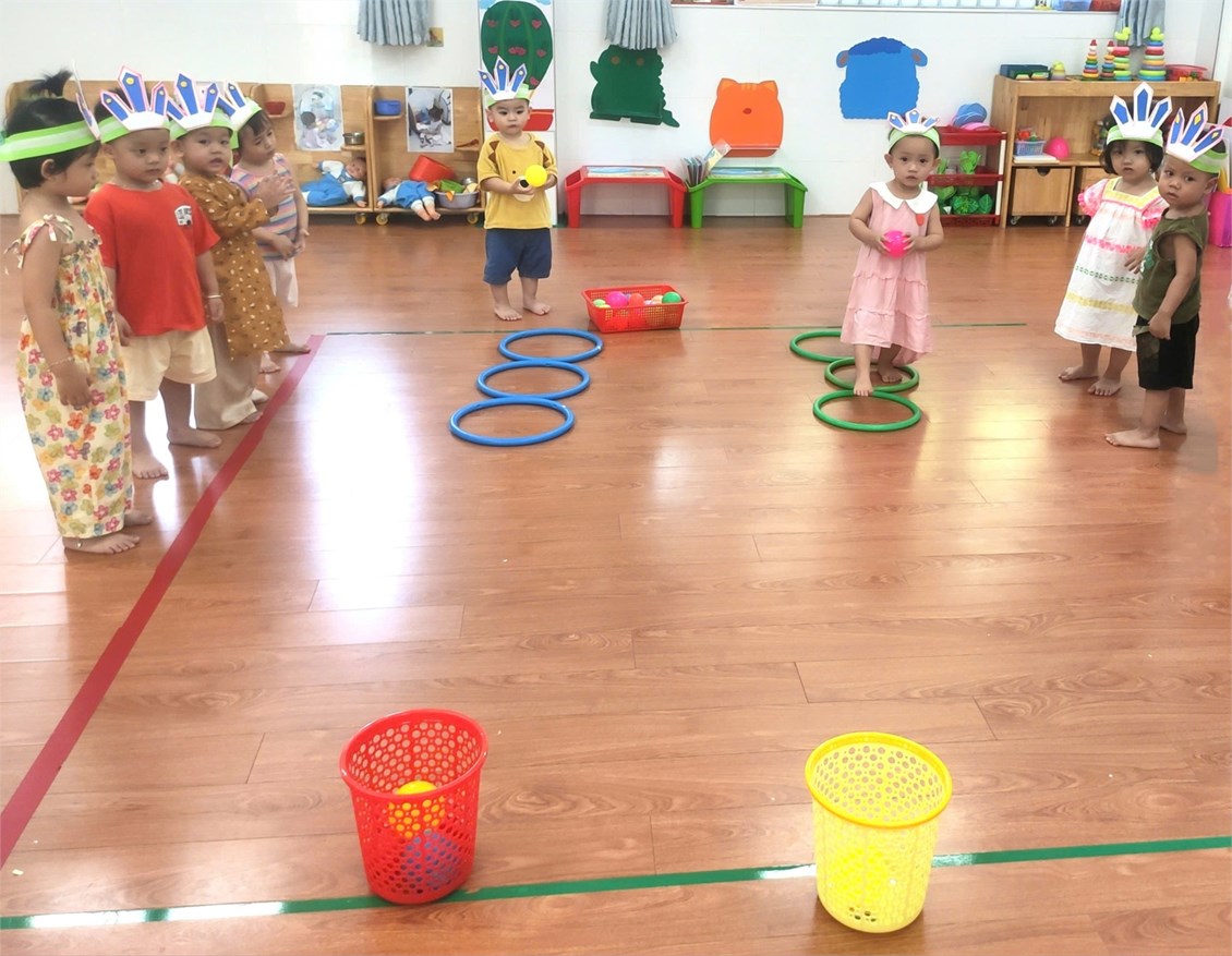 Các bé lớp 19-24th tham gia lễ hội “Giỗ tổ Hùng Vương”