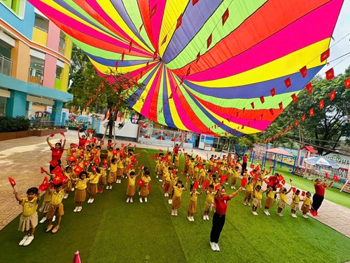 Trường Mầm non 10A tổ chức đồng diễn thể dục cho trẻ chào mừng 50 năm ngày Giải phóng Miền Nam, thống nhất Đất Nước (30/4/1975 – 30/4/2025)