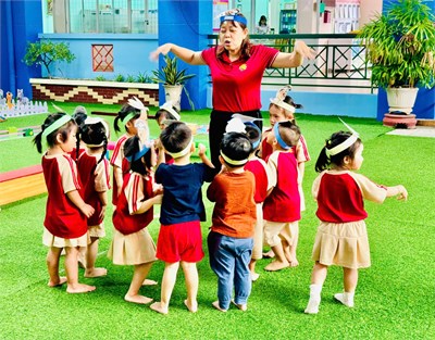 Chuyên đề “phát triển thể chất” và “đổi mới tổ chức hoạt động thể chất cho trẻ mầm non”  tại trường mầm non 10