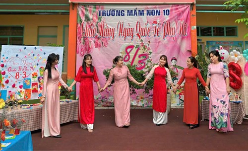Công đoàn cơ sở mầm non 10 tổ chức họp mặt kỷ niệm 115 năm ngày Quốc tế Phụ nữ (8/3/1910 - 8/3/2025) và 1983 năm khởi nghĩa Hai Bà Trưng.