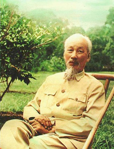Tấm gương đạo đức của Bác Hồ: Lời nói đi đôi với việc làm