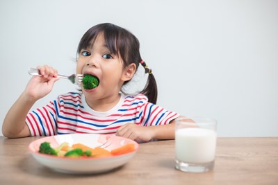 Cách chăm sóc trẻ ngày hè đơn giản