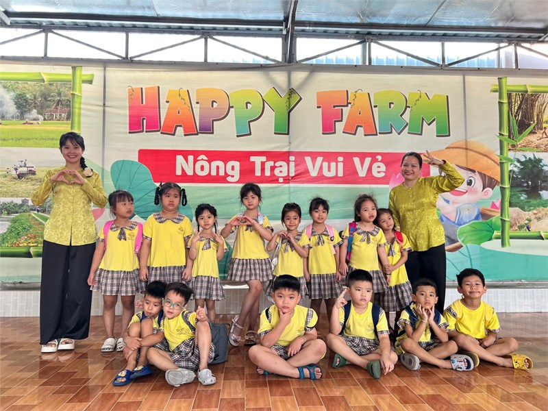 Hoạt động trải nghiệm cho các bé khối Chồi và khối Lá