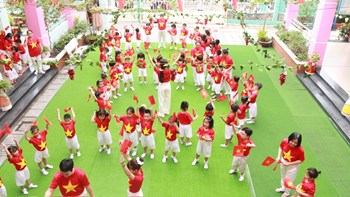 Hoạt động Kỷ niệm 50 năm Giải phóng miền Nam, thống nhất đất nước.