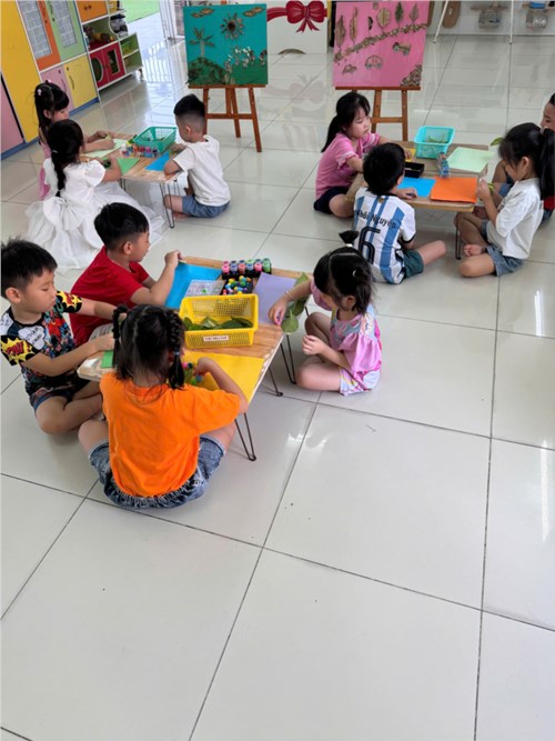Làm tranh sáng tạo