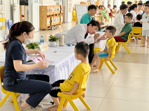 Khám sức khỏe học sinh