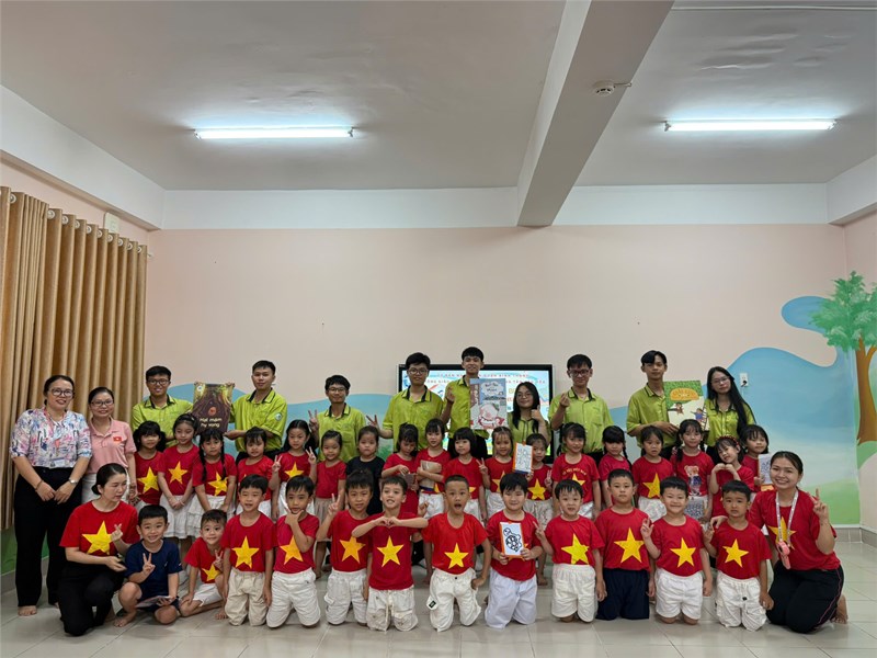 Chương trình “kể chuyện cho bé”