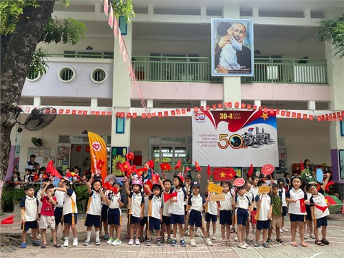 Hội thao  Bé vui khoẻ  Chào Mừng 50 Năm Ngày Giải Phóng Miền Nam Thống Nhất Đất Nước.