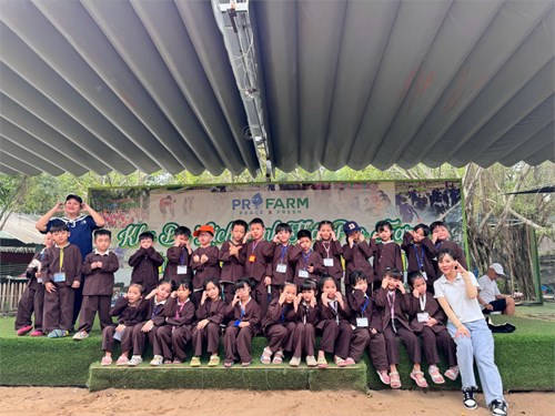 Lá 3 : Hoạt động ngoại khóa Profarm