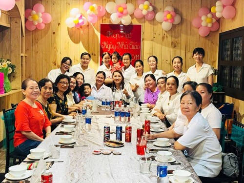 Họp mặt và tri ân các thầy cô nhân ngày nhà giáo việt nam 20/11