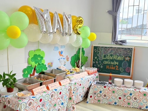 Buffet với những món ngon bổ dưỡng, hấp dẫn cùng các bé mầm 2