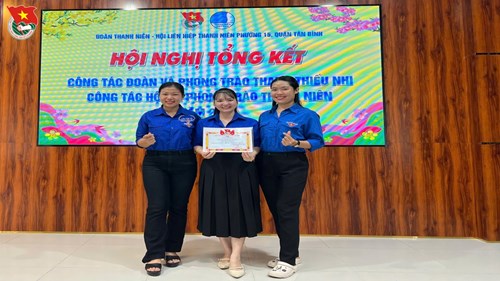 Ban chấp hành Chi đoàn trường Mầm non 15 tham dự hội nghị tổng kết công tác Đoàn và phong trào thanh thiếu nhi, công tác Hội và phong trào thanh niên năm 2024