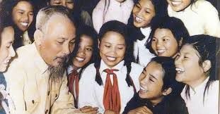 Ngày này năm ấy - Ngày 10/5/1969
Bồi dưỡng thế hệ cách mạng cho đời sau là một việc rất quan trọng và rất cần thiết 
