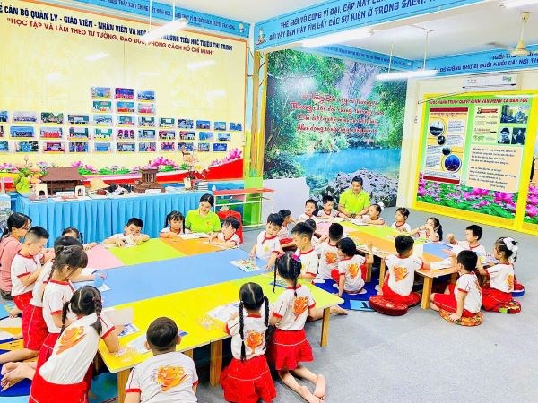 Tham quan trường Tiểu học Triệu Thị Trinh - Quận 10
