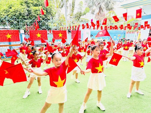Trường Mầm non 19/5 hưởng ứng đồng diễn thể dục thể thao kỷ niệm 50 năm ngày Giải phóng Miền Nam, thống nhất đất nước 30/4/1975 - 30/4/2025.