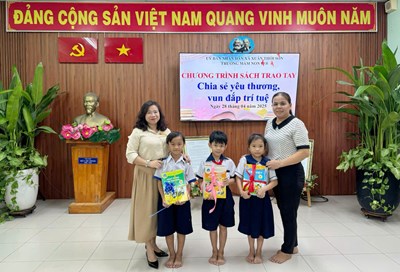Chương trình   Sách trao tay, chia sẻ yêu thương, vun đắp trí tuệ  của trường Mầm non 19/8