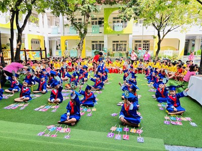 Hội thi  rung chuông vàng  của trường mầm non 19/8, năm học 2024 - 2025