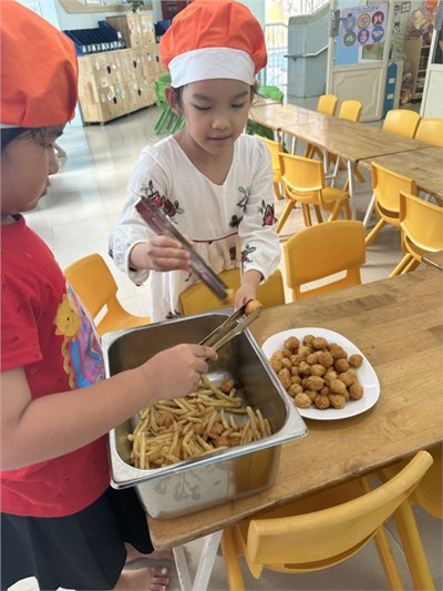 Ngày hội quốc tế thiếu nhi 01-6 và tiệc buffet cuối năm học 2024-2025 của các bé lớp Lá 3