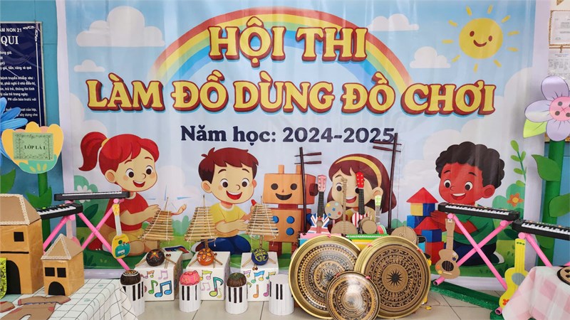 Hội thi làm đồ dùng đồ chơi năm học 2024-2025