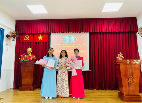 Chi bộ trường Mầm non 22 - Lễ kết nạp đảng viên