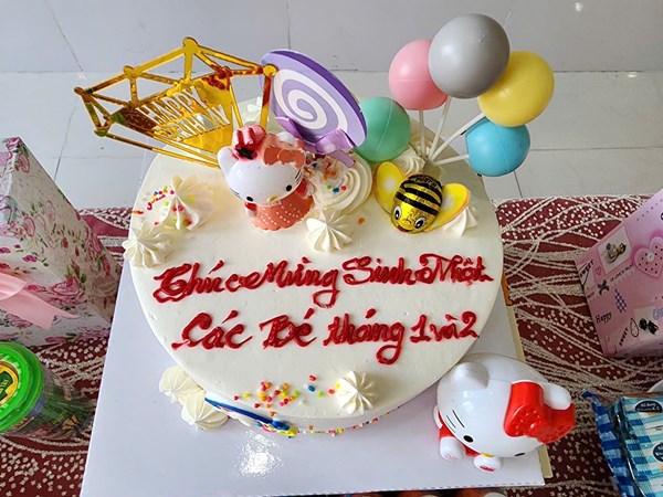 Chúc mừng sinh nhật bé