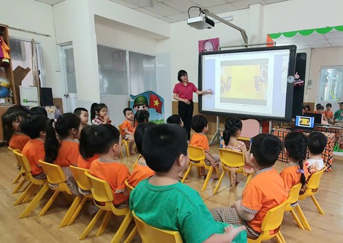 PTNT: Tìm hiểu về Tết Nguyên Đán - Lớp 4-5 tuổi (2)