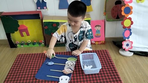 Đề tài: Tìm Thức Ăn Cho Con Vật. Nhóm Nhà Trẻ 24 - 36 Tháng
