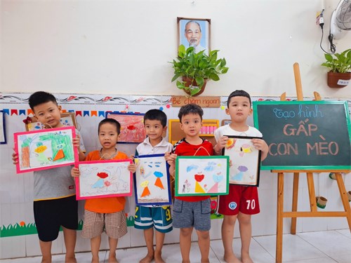 PTTM: Gấp con mèo - Lớp 4-5 tuổi (1)