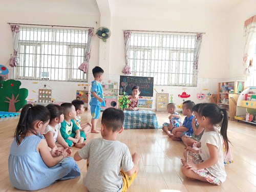 Đề tài: KỂ CHUYỆN   CÂY TÁO THẦN . Lớp: 3-4 tuổi(2)