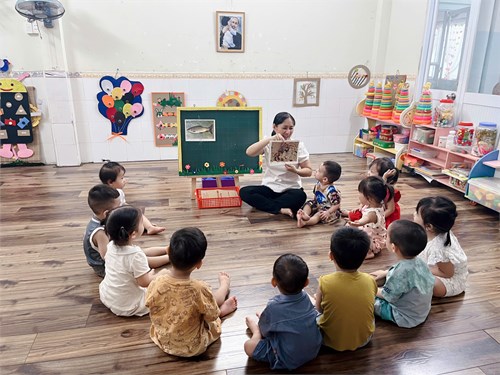 Nhận Biết Một Số Con Vật Sống Dưới Nước. Nhóm Nhà trẻ 24 - 36 Tháng.