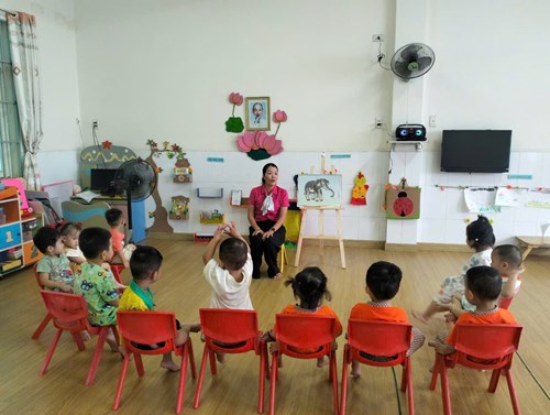 Đề Tài: Nhận Biết Con Voi. Nhóm Nhà Trẻ 18 - 36 Tháng
