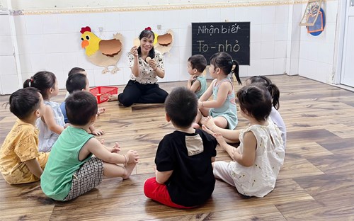 Đề tài: Nhận Biết To Nhỏ. Nhóm Nhà Trẻ 24 - 36 Tháng