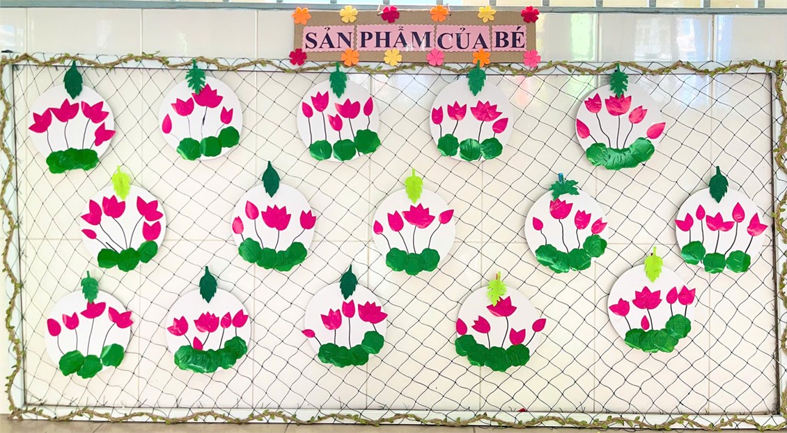 Đề tài: HOA SEN TẶNG BÁC. Lớp: 3-4 tuổi(1)
