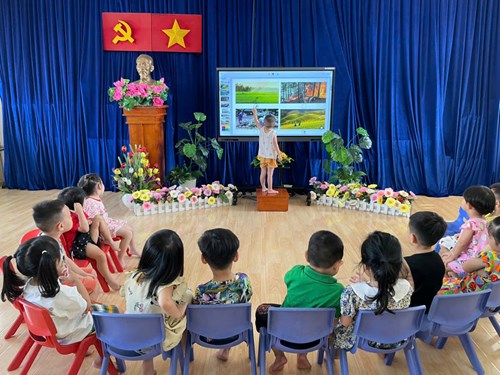 Đề tài: CẢNH ĐẸP QUÊ HƯƠNG. Lớp: 3-4 tuổi(3)