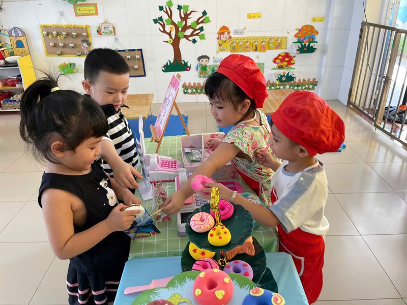 Đề tài: VUI CHƠI TRONG LỚP. Lớp: 3-4 tuổi(3)