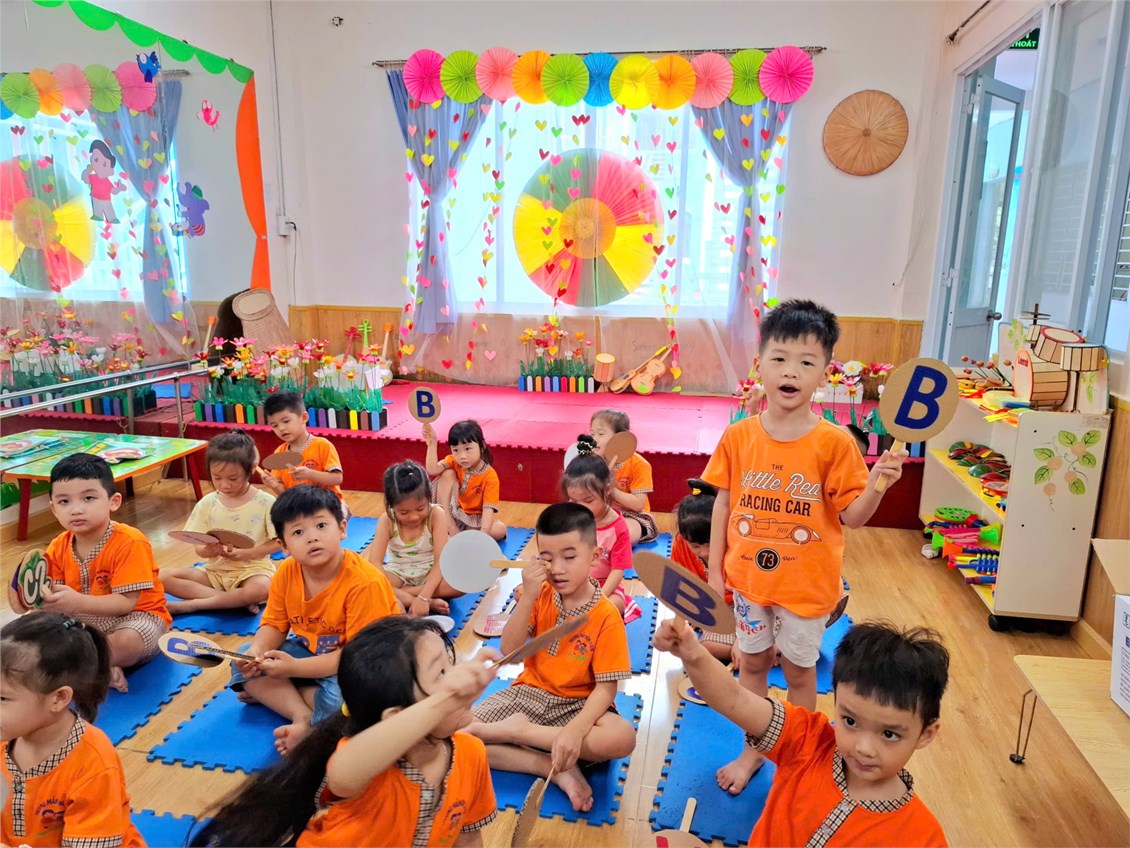 PTNT: Tìm hiểu về Bác Hồ- Lớp 4-5 tuổi (1)