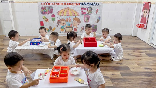 Cửa Hàng Bán Kem Sắc Màu. Nhóm Nhà Trẻ 24 - 36 tháng