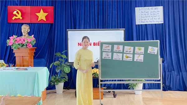 Hoạt động LQCV   Chữ H - G  - Lớp 5-6 tuổi(2)
