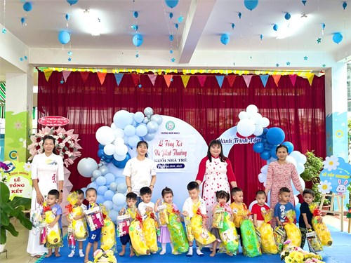 Lễ tổng kết và phát thưởng Khối Nhà trẻ năm học 2024 - 2025.