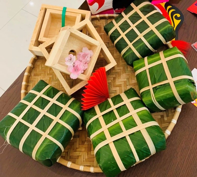 Hướng dẫn gói bánh chưng bằng khuôn thông minh
