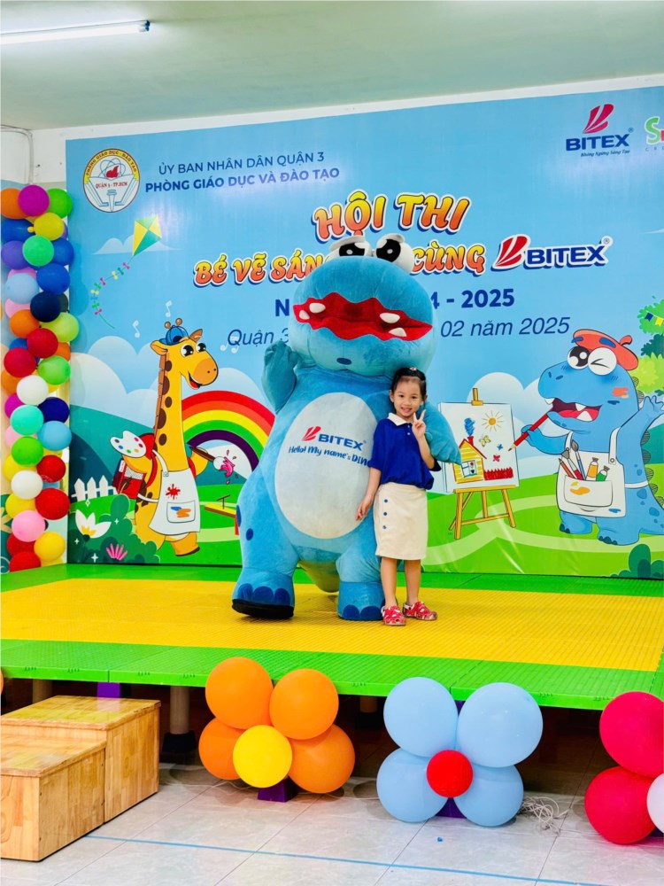 Lá 2_ bé tham gia hội thi sáng tạo cùng BITEX