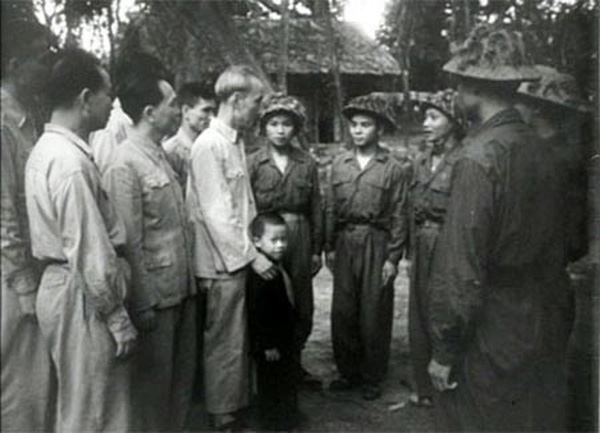 Câu chuyện   Chú ngã có đau không? 