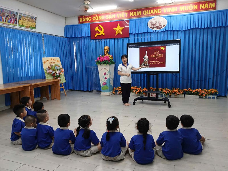 Các bé tìm hiểu ngày giỗ tổ của các vua hùng