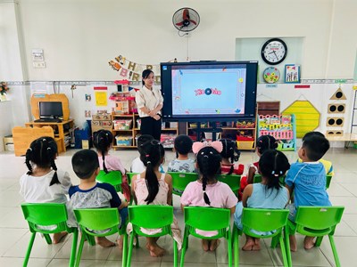 Giờ học của trẻ lớp Chồi
